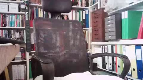 Snapshot of oren57 chatting on March 2026 03:09:02 PM oren online show from March 2026 03:09:02 PM