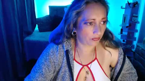 Snapshot of oriana_100 chatting on February 2025 04:14:01 AM oriana_100 online show from February 2025 04:14:01 AM