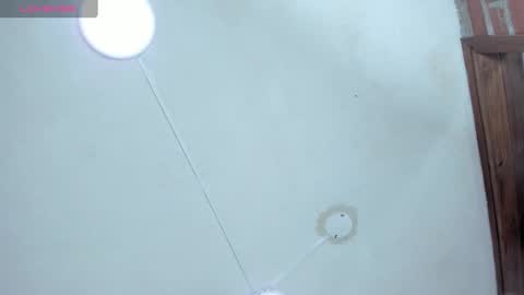 Snapshot of oriana_guzman chatting on December 2024 11:41:02 AM Miss Guzman online show from December 2024 11:41:02 AM