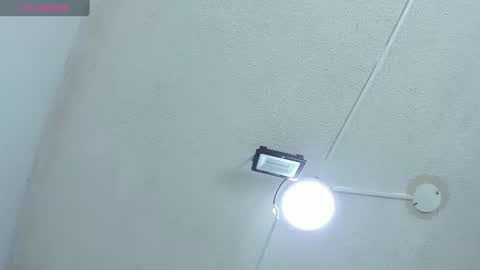 Snapshot of oriana_guzman chatting on December 2024 12:00:01 PM Miss Guzman online show from December 2024 12:00:01 PM