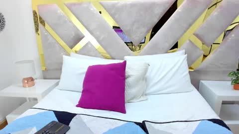 Snapshot of oriana_guzman chatting on January 2025 06:52:01 PM Miss Guzman online show from January 2025 06:52:01 PM