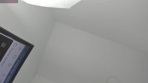 Snapshot of oriana_guzman chatting on March 2025 02:15:02 PM Miss Guzman online show from March 2025 02:15:02 PM