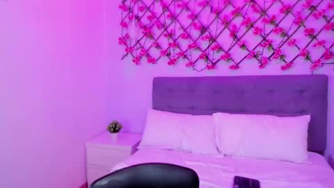 Snapshot of oriana_guzman chatting on March 2025 03:40:01 PM Miss Guzman online show from March 2025 03:40:01 PM