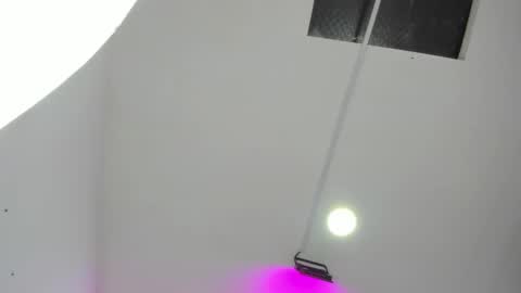 Snapshot of oriana_guzman chatting on March 2025 12:09:02 PM Miss Guzman online show from March 2025 12:09:02 PM