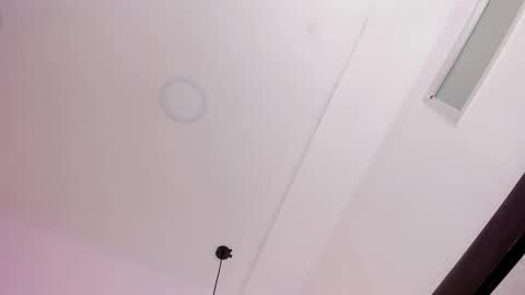 Snapshot of oriana_guzman chatting on September 2025 12:02:02 AM Miss Guzman online show from September 2025 12:02:02 AM