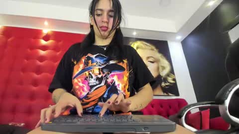 Snapshot of orion_perla chatting on February 2025 10:16:02 AM orion y perla online show from February 2025 10:16:02 AM