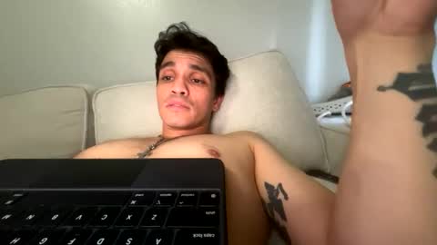 Snapshot of orlando702 chatting on October 2025 12:22:02 AM orlando702 online show from October 2025 12:22:02 AM