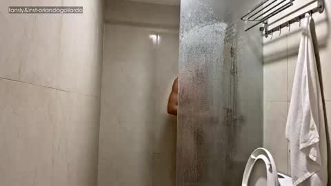 Snapshot of orlando__bloom chatting on October 2025 12:27:01 PM Fansly and Instagram - online show from October 2025 12:27:01 PM