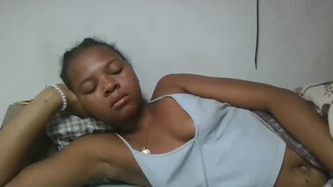 ornellahhh online show from October 2025 02:01:01 AM