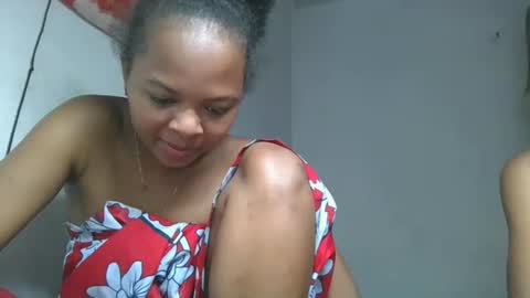 ornellahhh online show from October 2025 07:02:01 PM