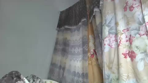 ornellahhh online show from October 2025 06:10:02 PM