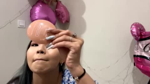 Snapshot of orphaajayi chatting on October 2025 12:01:02 PM Angel online show from October 2025 12:01:02 PM