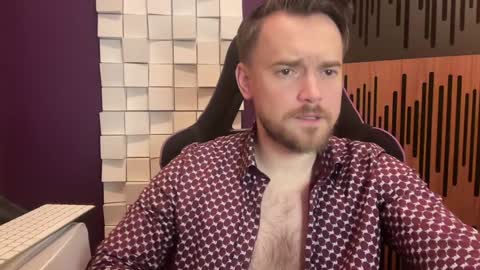 Snapshot of oscarsavage chatting on January 2025 12:47:01 AM Oscar Steel Savage online show from January 2025 12:47:01 AM