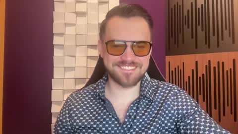 Snapshot of oscarsavage chatting on February 2025 06:19:01 PM Oscar Steel Savage online show from February 2025 06:19:01 PM
