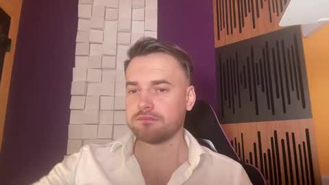 Snapshot of oscarsavage chatting on February 2025 06:24:02 PM Oscar Steel Savage online show from February 2025 06:24:02 PM