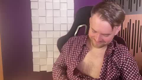 Snapshot of oscarsavage chatting on February 2025 11:24:01 PM Oscar Steel Savage online show from February 2025 11:24:01 PM