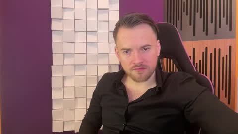 Snapshot of oscarsavage chatting on February 2025 05:48:01 PM Oscar Steel Savage online show from February 2025 05:48:01 PM