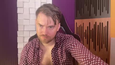 Snapshot of oscarsavage chatting on February 2025 11:48:02 PM Oscar Steel Savage online show from February 2025 11:48:02 PM