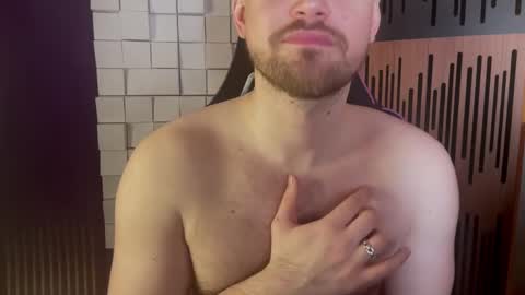 Snapshot of oscarsavage chatting on February 2025 11:24:02 PM Oscar Steel Savage online show from February 2025 11:24:02 PM