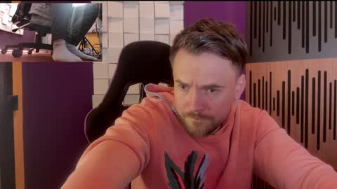 Snapshot of oscarsavage chatting on February 2025 10:14:02 PM Oscar Steel Savage online show from February 2025 10:14:02 PM