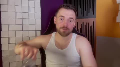 Snapshot of oscarsavage chatting on March 2025 02:30:02 AM Oscar Steel Savage online show from March 2025 02:30:02 AM