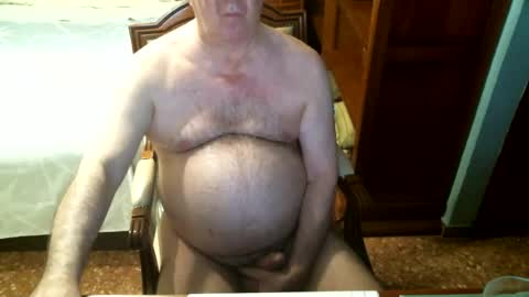 Snapshot of oscarw chatting on July 2026 04:04:02 PM Oscar online show from July 2026 04:04:02 PM