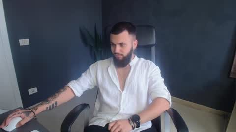 OscarWills online show from July 2026 11:17:02 AM