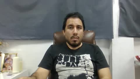 Snapshot of oscaryn_martell chatting on November 2025 12:35:01 AM oscaryn_martell online show from November 2025 12:35:01 AM