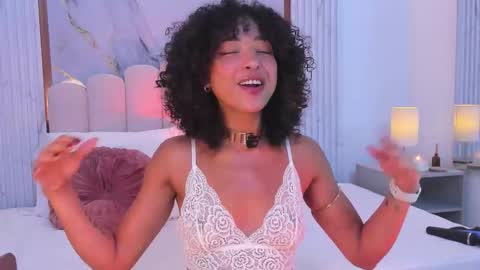 Snapshot of oshun_25 chatting on November 2025 12:50:02 PM Oshun online show from November 2025 12:50:02 PM