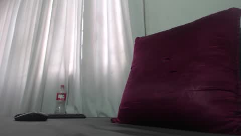 Snapshot of osirishills chatting on October 2025 01:30:01 PM OsirisHills online show from October 2025 01:30:01 PM