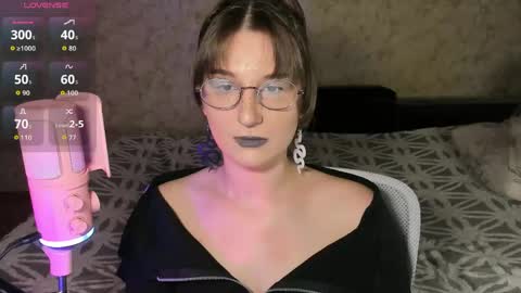 Snapshot of oskar_fucker chatting on April 2026 03:51:01 PM Leliana online show from April 2026 03:51:01 PM