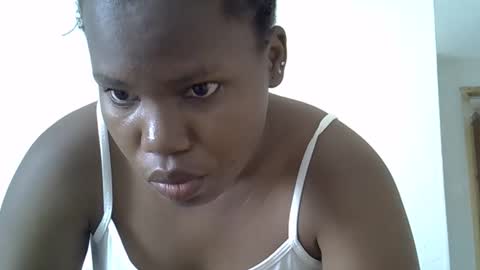 osoprettyebony online show from September 2025 11:26:01 AM