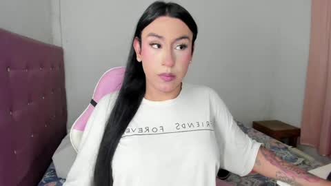 Maria   online show from April 2026 01:02:01 PM