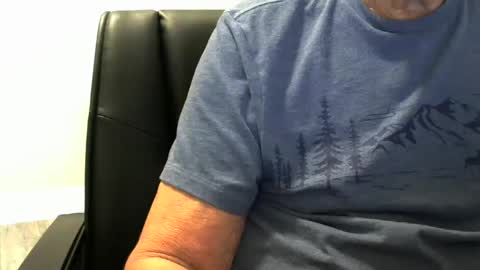 Ossi online show from October 2025 01:38:01 AM