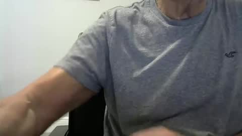 Ossi online show from October 2025 06:41:01 PM