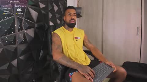Snapshot of ostin_danielss chatting on September 2025 11:05:02 PM Ostin Daniels online show from September 2025 11:05:02 PM