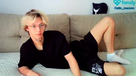 Snapshot of ostin_meoww chatting on March 2025 07:05:02 AM Ostin online show from March 2025 07:05:02 AM