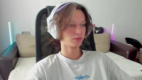 Ostin online show from February 2026 09:25:02 AM