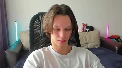 Snapshot of ostin_meoww chatting on May 2026 09:59:02 AM Ostin online show from May 2026 09:59:02 AM