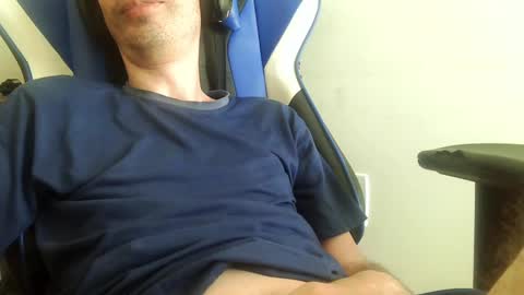 Snapshot of osyryx chatting on January 2025 01:20:02 PM Lucas online show from January 2025 01:20:02 PM