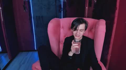 Otto online show from November 2025 03:36:02 PM