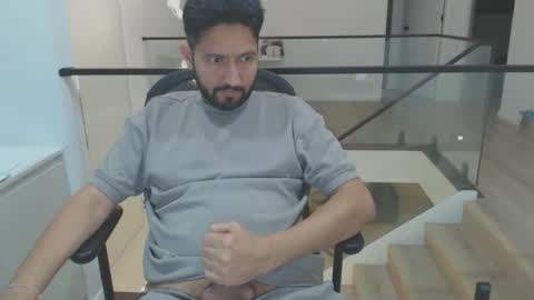 outdoornakedguy11_007 online show from May 2026 08:08:01 AM