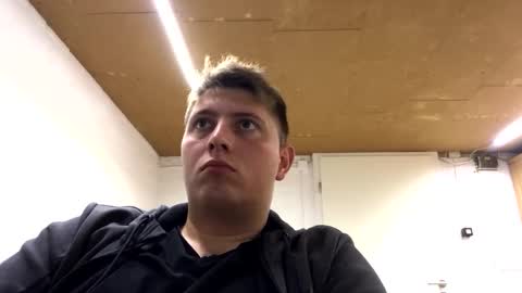 Snapshot of outflayd chatting on October 2025 12:03:01 AM outflayd online show from October 2025 12:03:01 AM