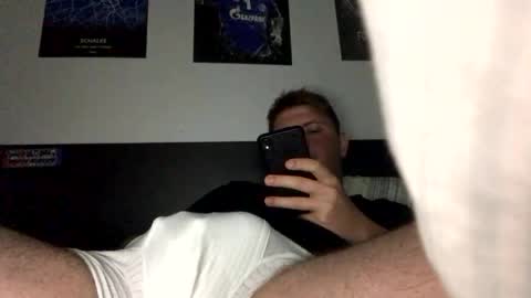 Snapshot of outflayd chatting on October 2025 01:41:02 AM outflayd online show from October 2025 01:41:02 AM