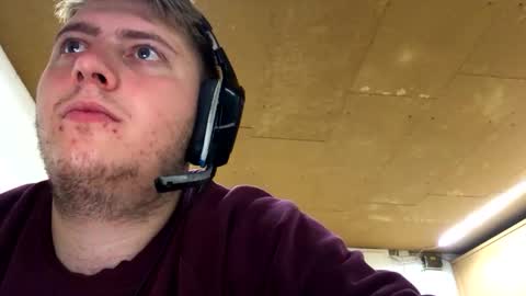 Snapshot of outflayd chatting on November 2025 10:26:01 AM outflayd online show from November 2025 10:26:01 AM