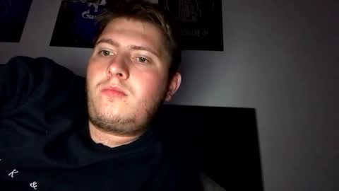 Snapshot of outflayd chatting on November 2025 01:00:01 AM outflayd online show from November 2025 01:00:01 AM