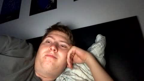 Snapshot of outflayd chatting on November 2025 05:28:02 AM outflayd online show from November 2025 05:28:02 AM