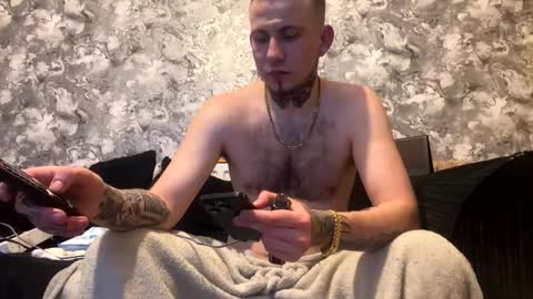 Snapshot of owen162462 chatting on November 2025 12:14:02 AM Owen kayz online show from November 2025 12:14:02 AM