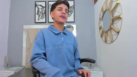 Snapshot of owen__johnson chatting on September 2025 11:43:02 AM Owen Johnson online show from September 2025 11:43:02 AM