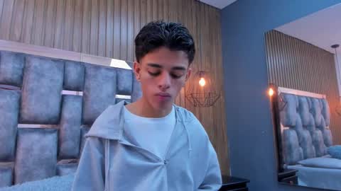 Owen Johnson online show from December 2025 11:49:02 AM